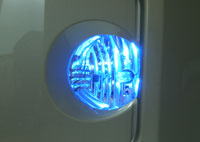 LED�t�@�b�V�����o���uHB4
